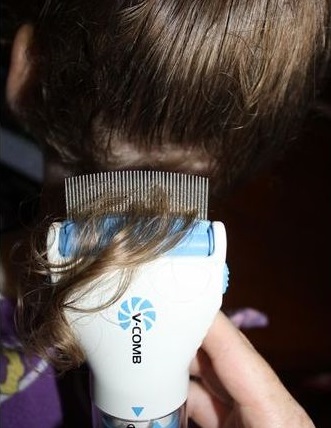  v-comb مشط القمل الكهربائي لإزالة نهائيا القمل من الرأس